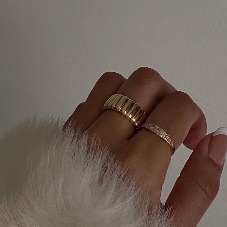 Dazzle Gold Ring - obrazek 2